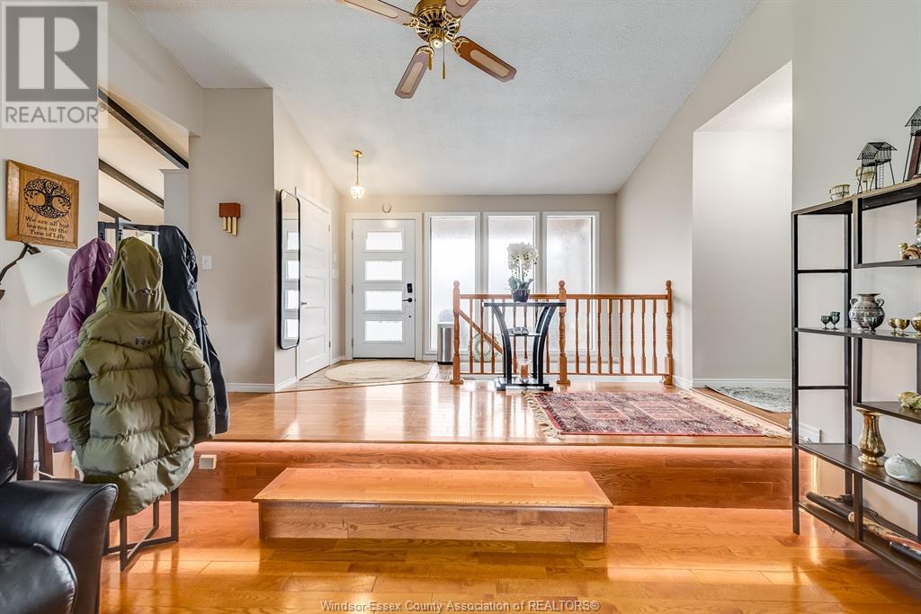 Photo 5 of 846 Park, Kingsville ON