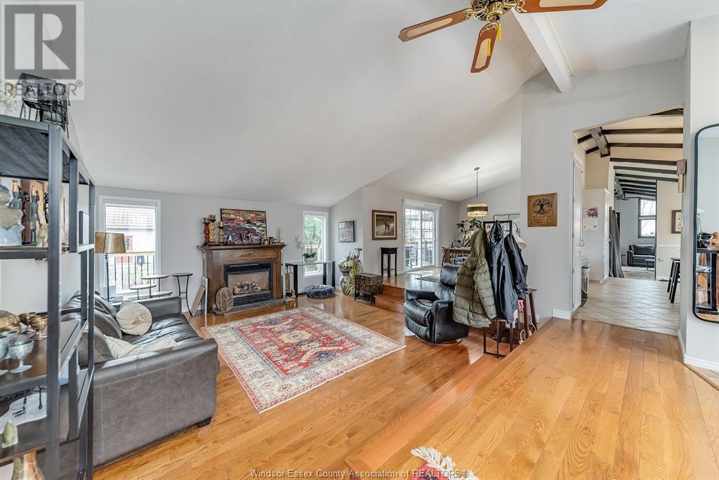Photo 6 of 846 Park, Kingsville ON
