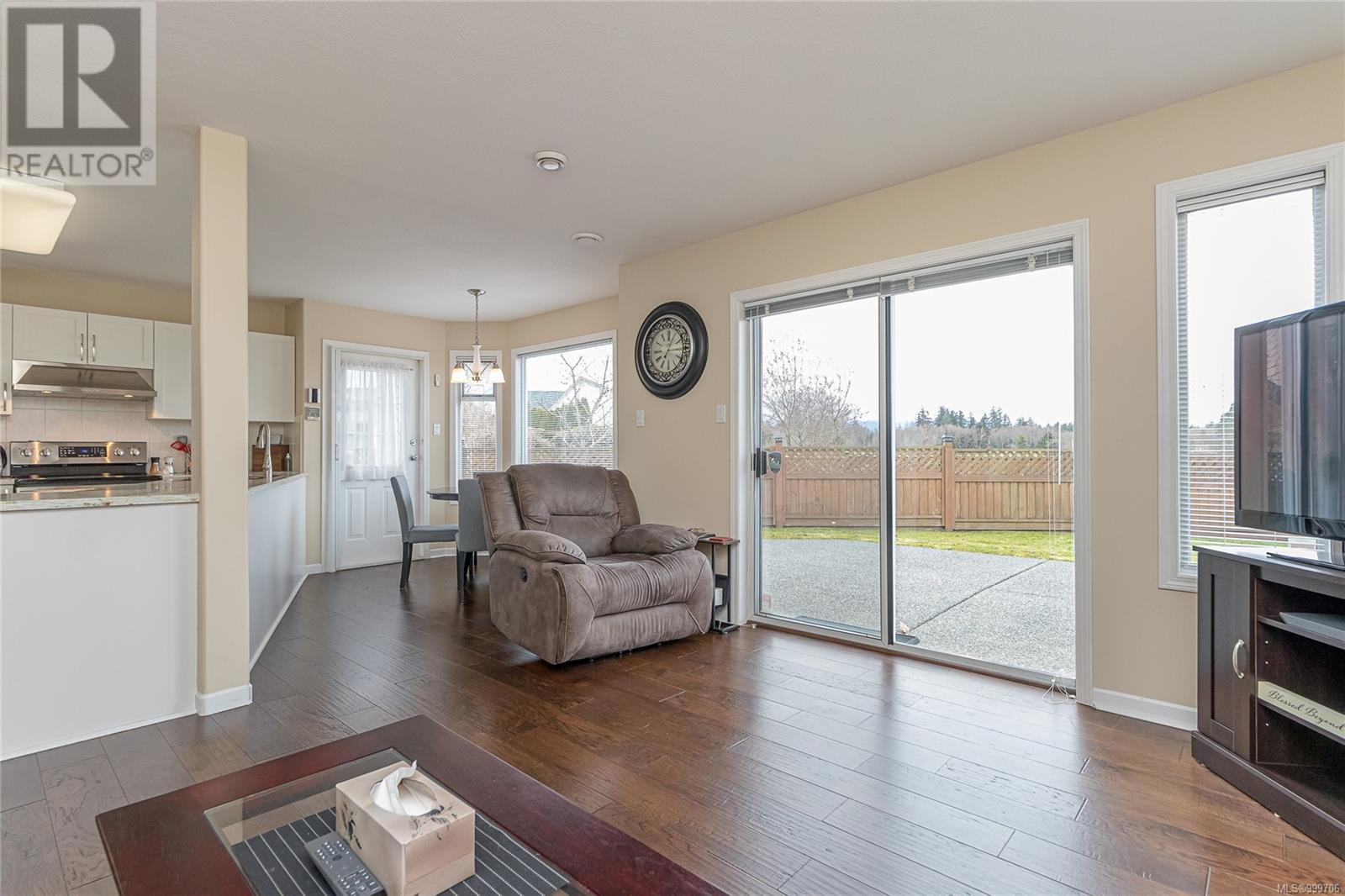639 Eagle Tree Close, Parksville real estate listing 999706