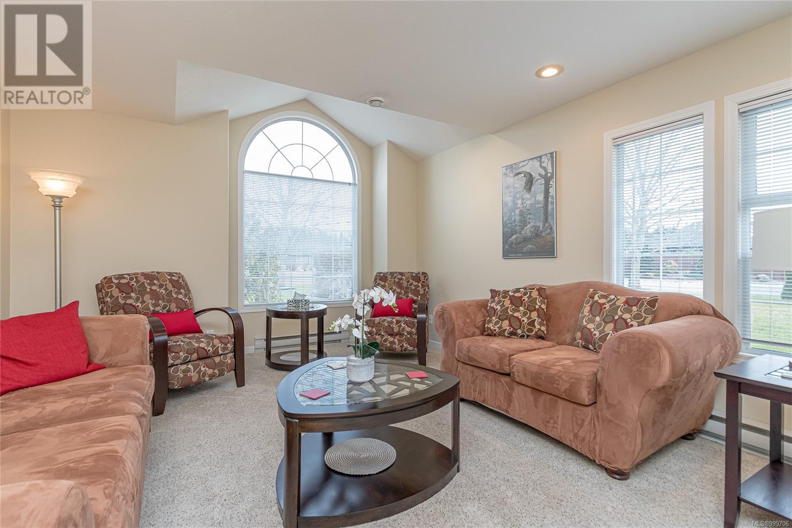 639 Eagle Tree Close, Parksville real estate listing 999706