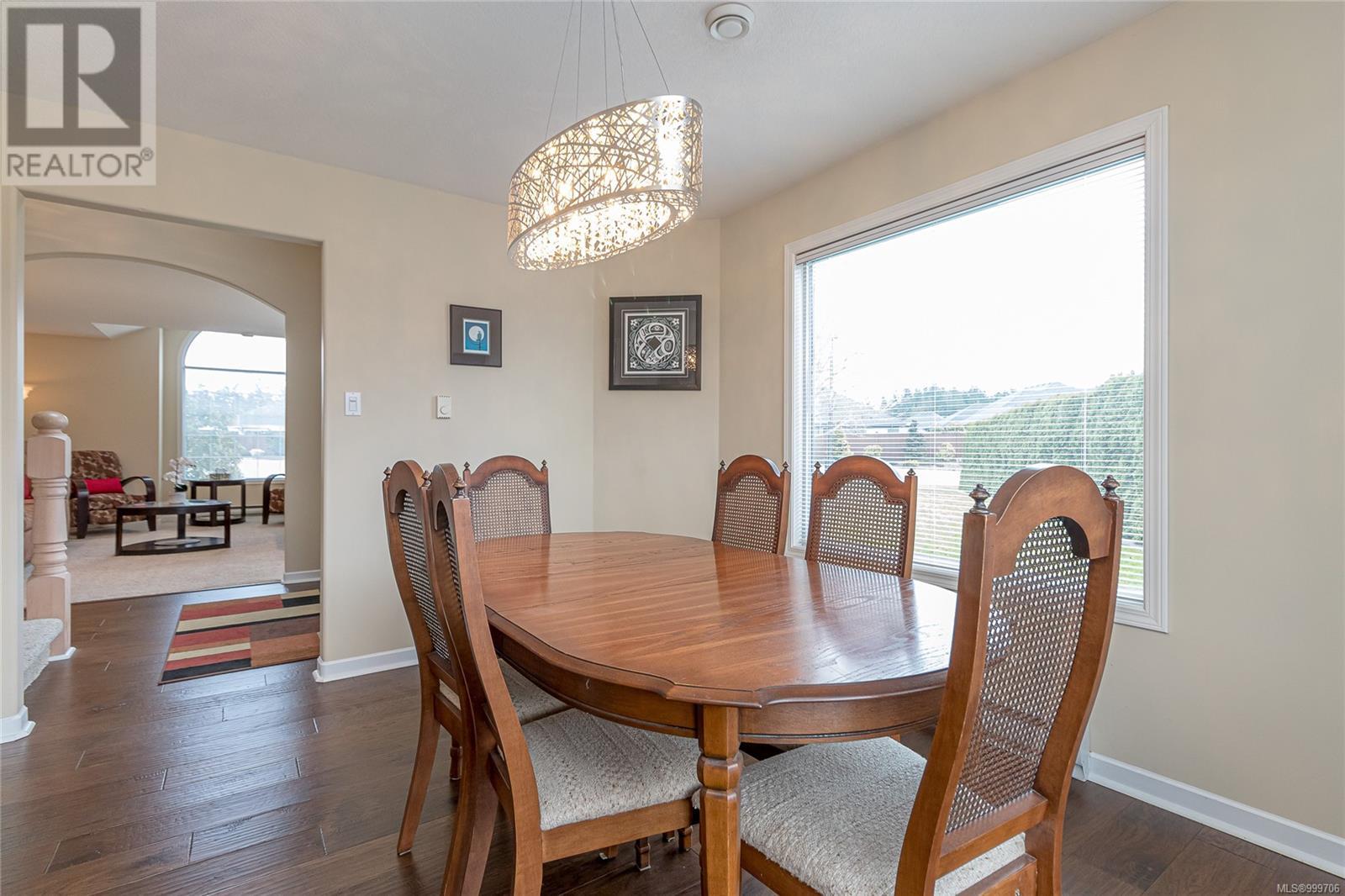 639 Eagle Tree Close, Parksville real estate listing 999706