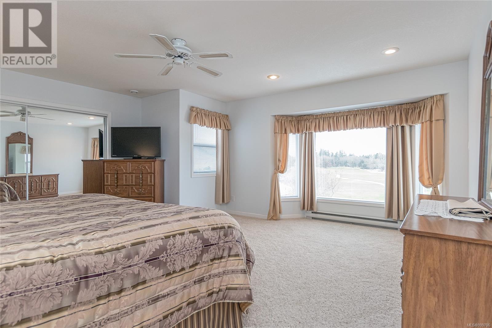 639 Eagle Tree Close, Parksville real estate listing 999706