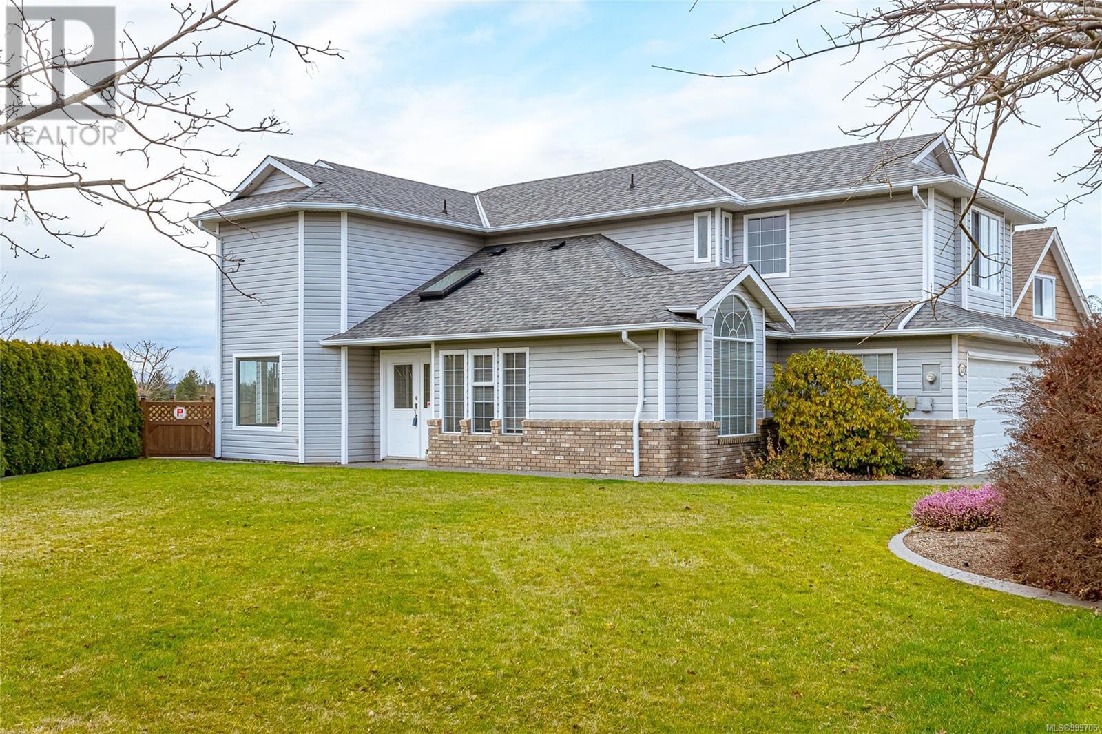 639 Eagle Tree Close, Parksville real estate listing 999706