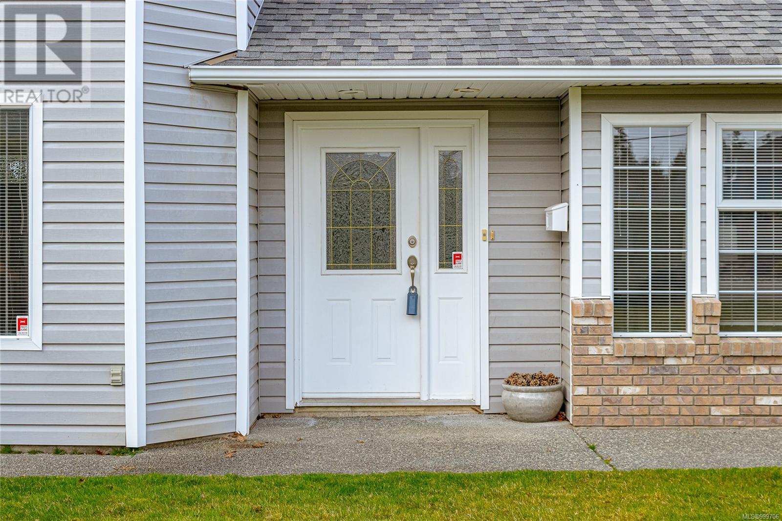 639 Eagle Tree Close, Parksville real estate listing 999706