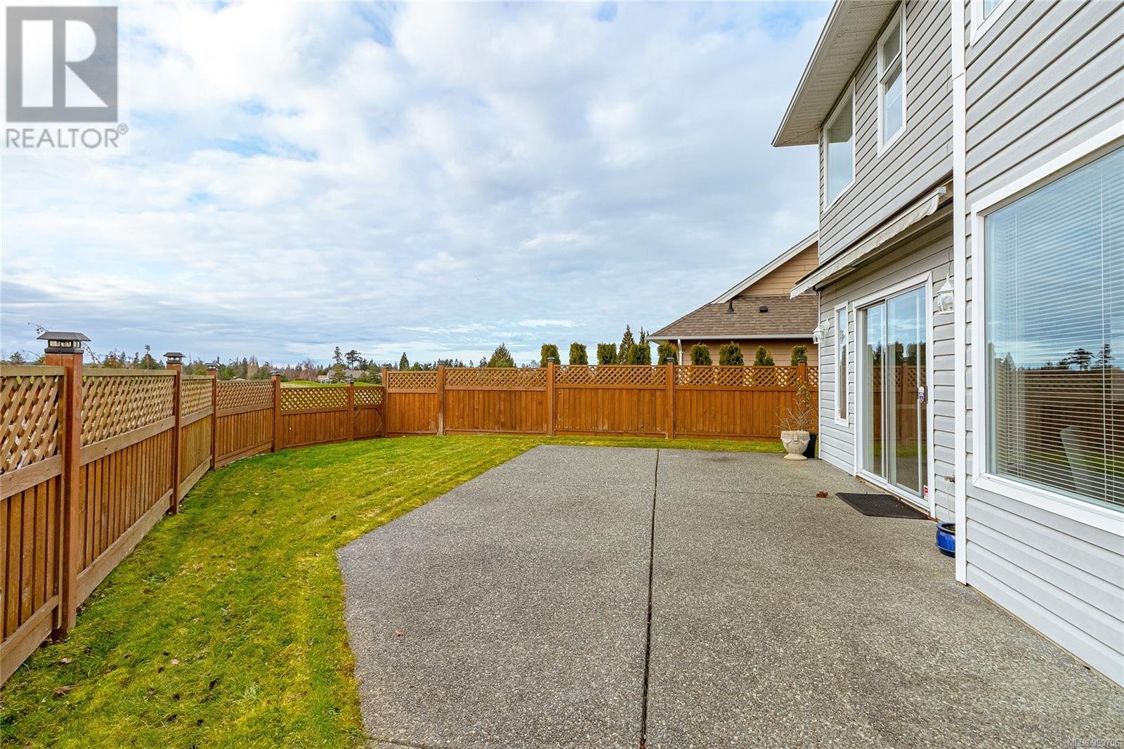 639 Eagle Tree Close, Parksville real estate listing 999706