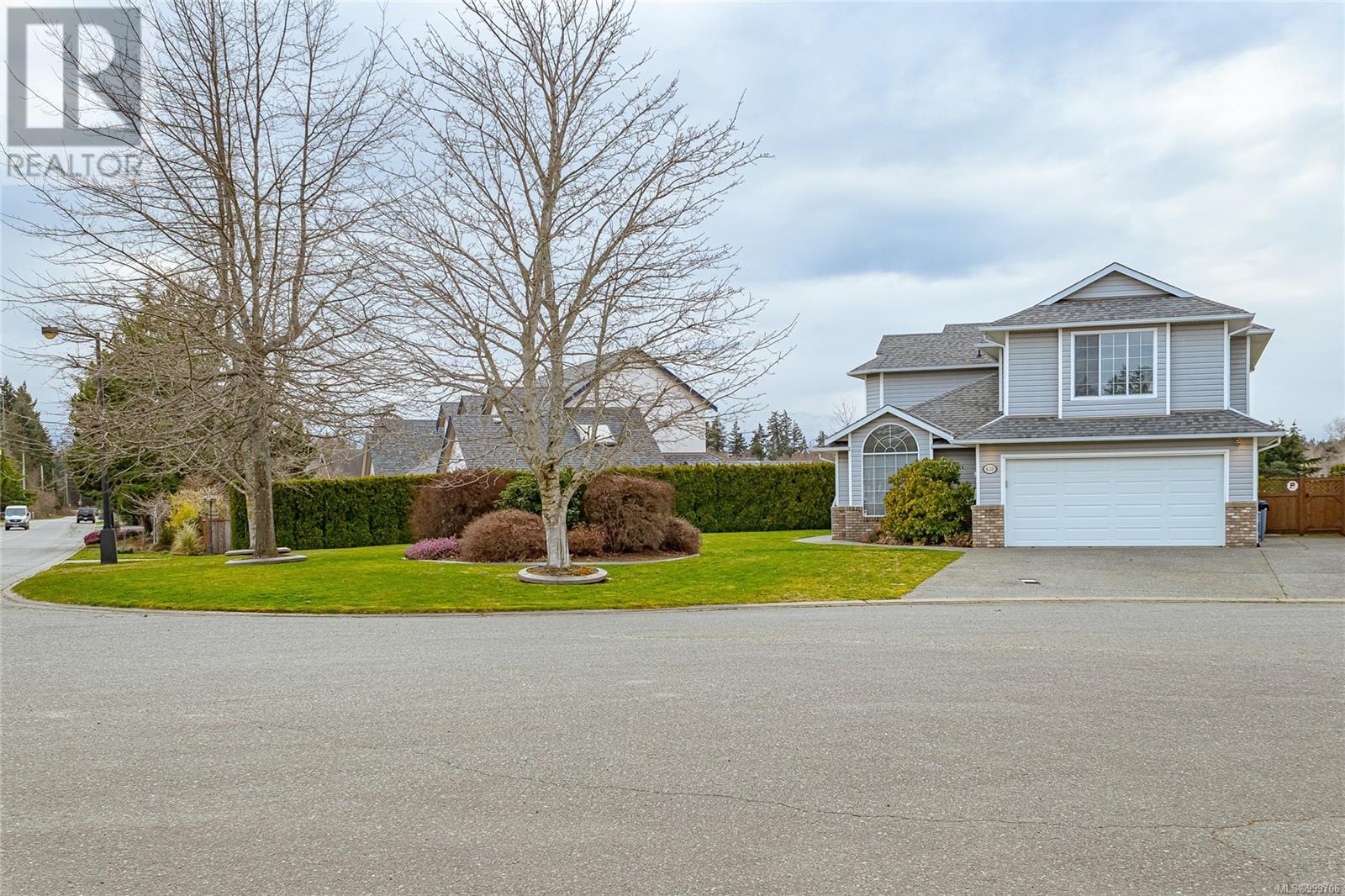 639 Eagle Tree Close, Parksville real estate listing 999706