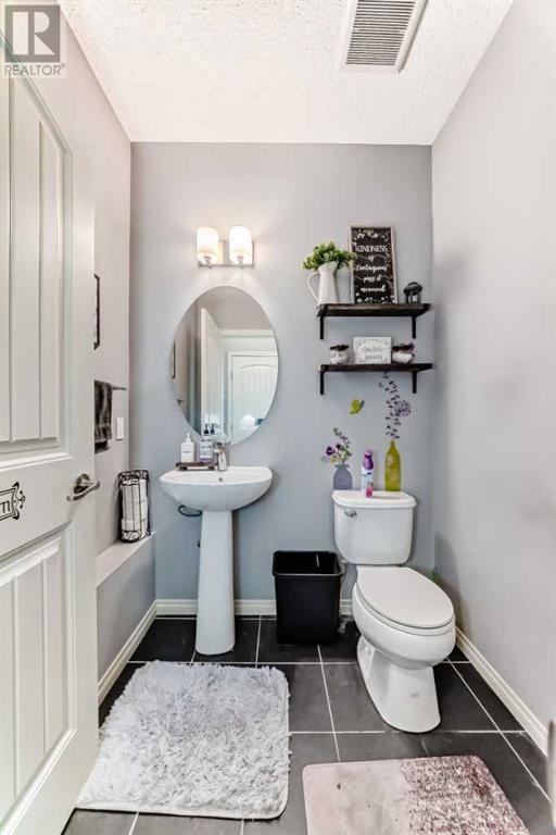 Single Family House for Sale in  New Brighton Grove SE New Brighton Calgary 