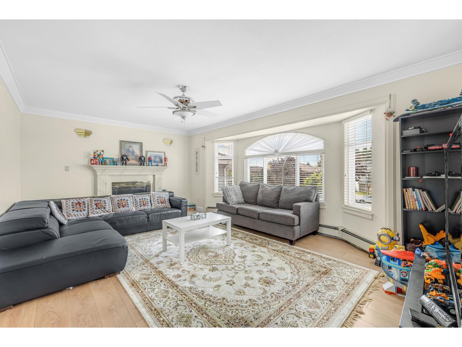 Photo 9 of 14349 90 Avenue, Surrey BC