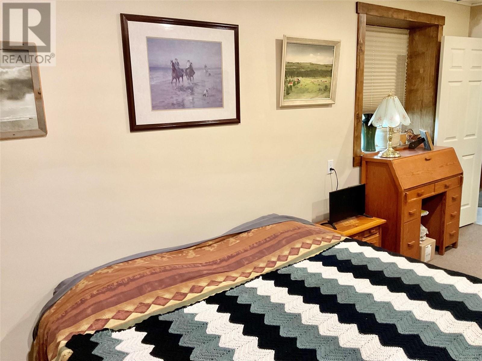 1290 Ingram Mountain Road, Midway