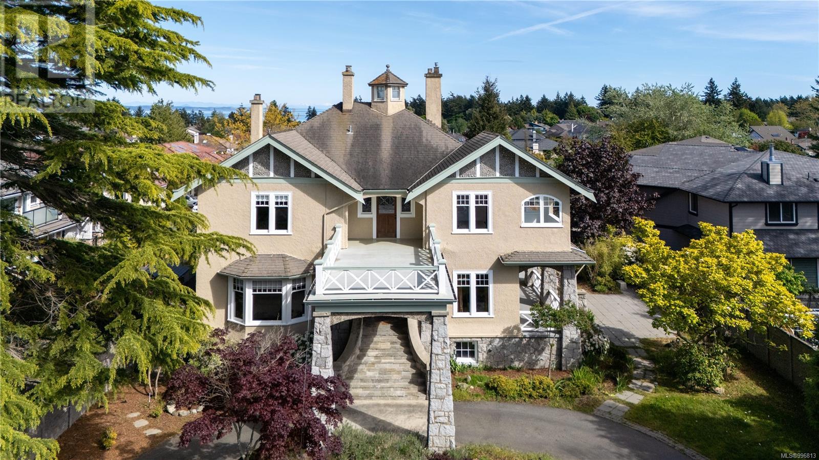 Photo 37 of 4423 Tyndall Ave, Saanich BC