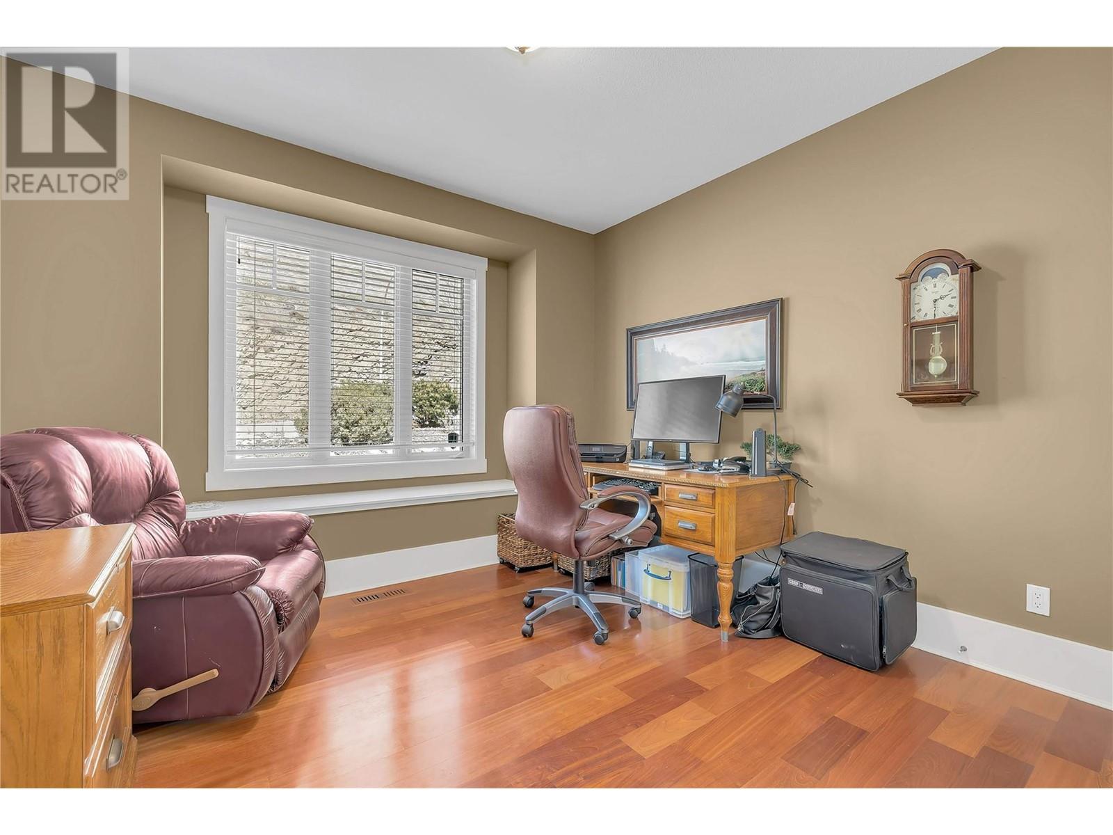  1487 Pinot Gris Drive, West Kelowna