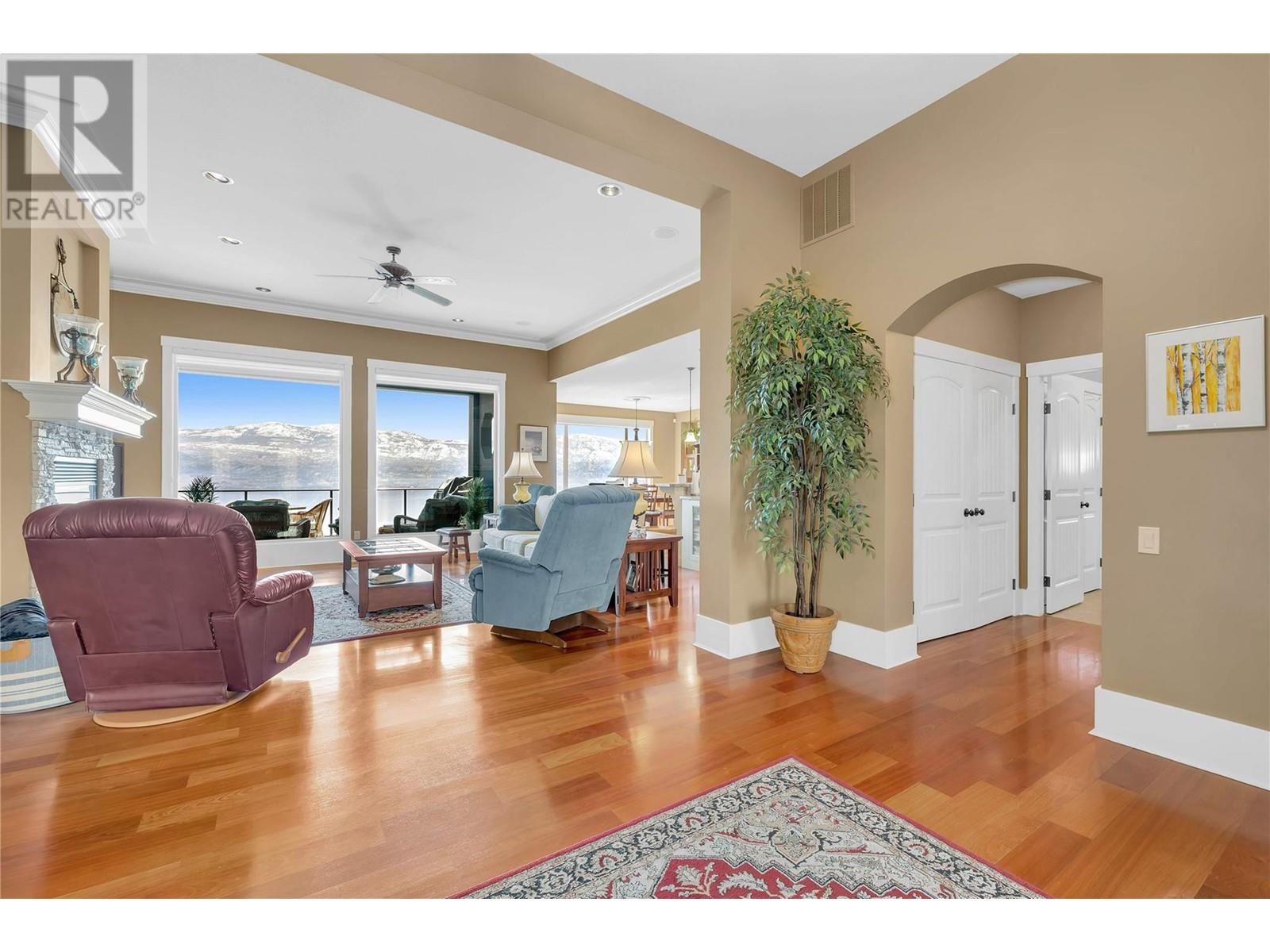  1487 Pinot Gris Drive, West Kelowna