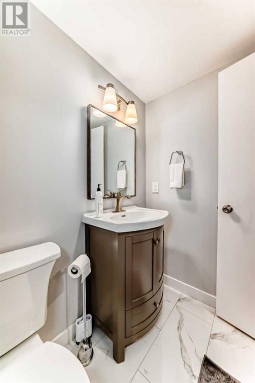 Single Family House Bungalow for Sale in  Kentish Drive SW Kingsland Calgary 