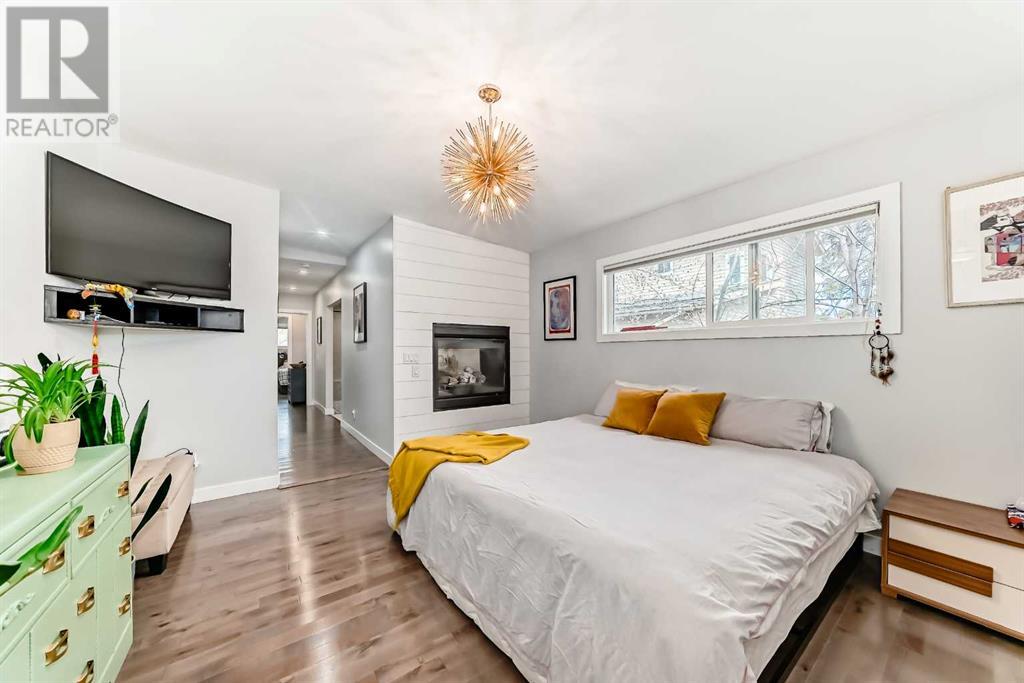 Single Family House Bungalow for Sale in  Kentish Drive SW Kingsland Calgary 