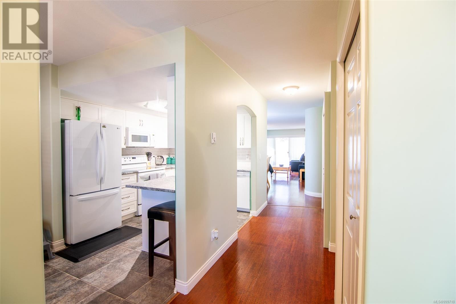 20 310 Pym St N, Parksville real estate listing 999710