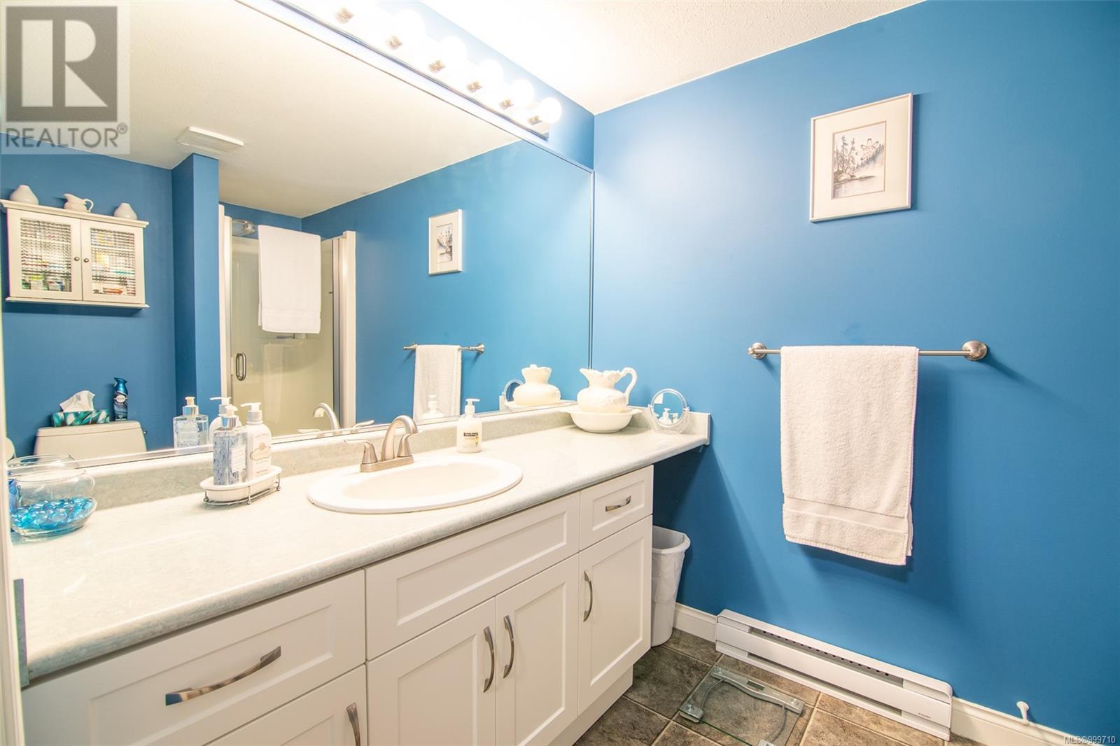 20 310 Pym St N, Parksville real estate listing 999710