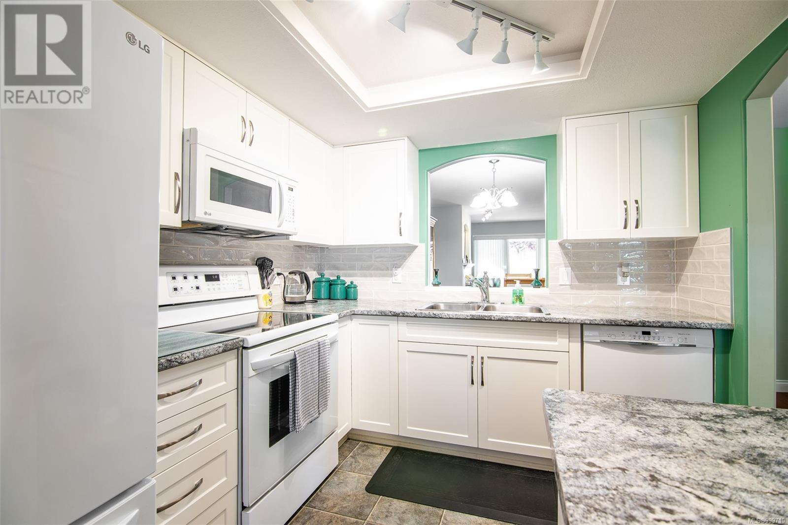 20 310 Pym St N, Parksville real estate listing 999710