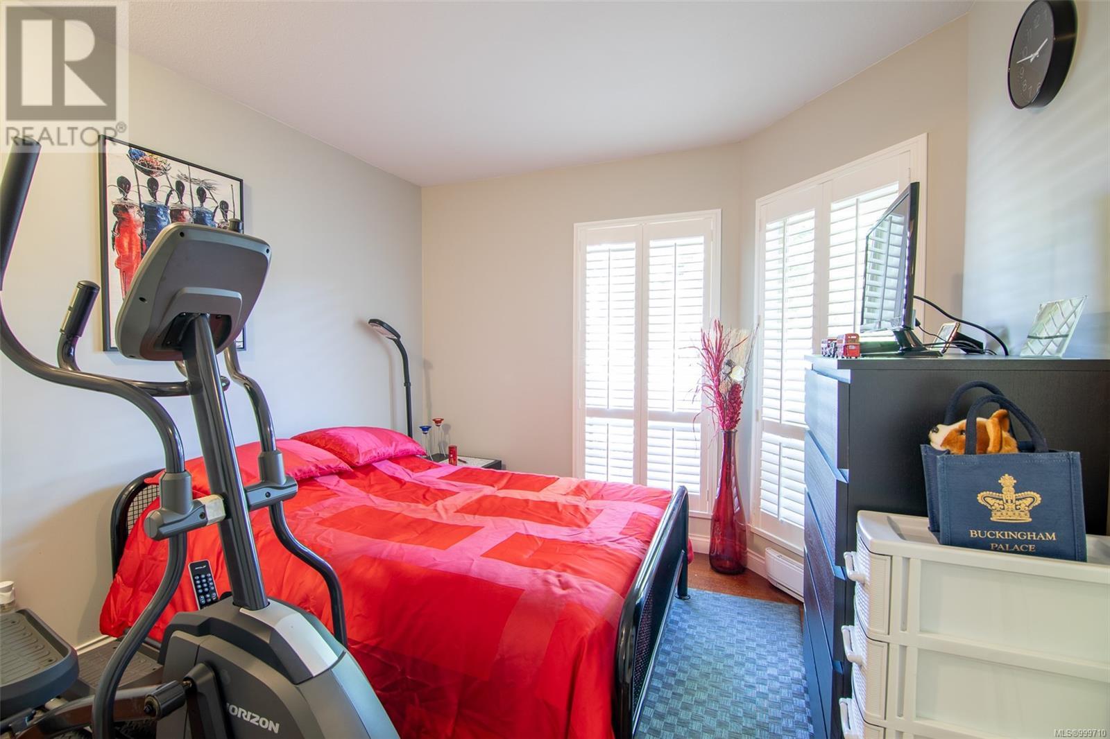 20 310 Pym St N, Parksville real estate listing 999710