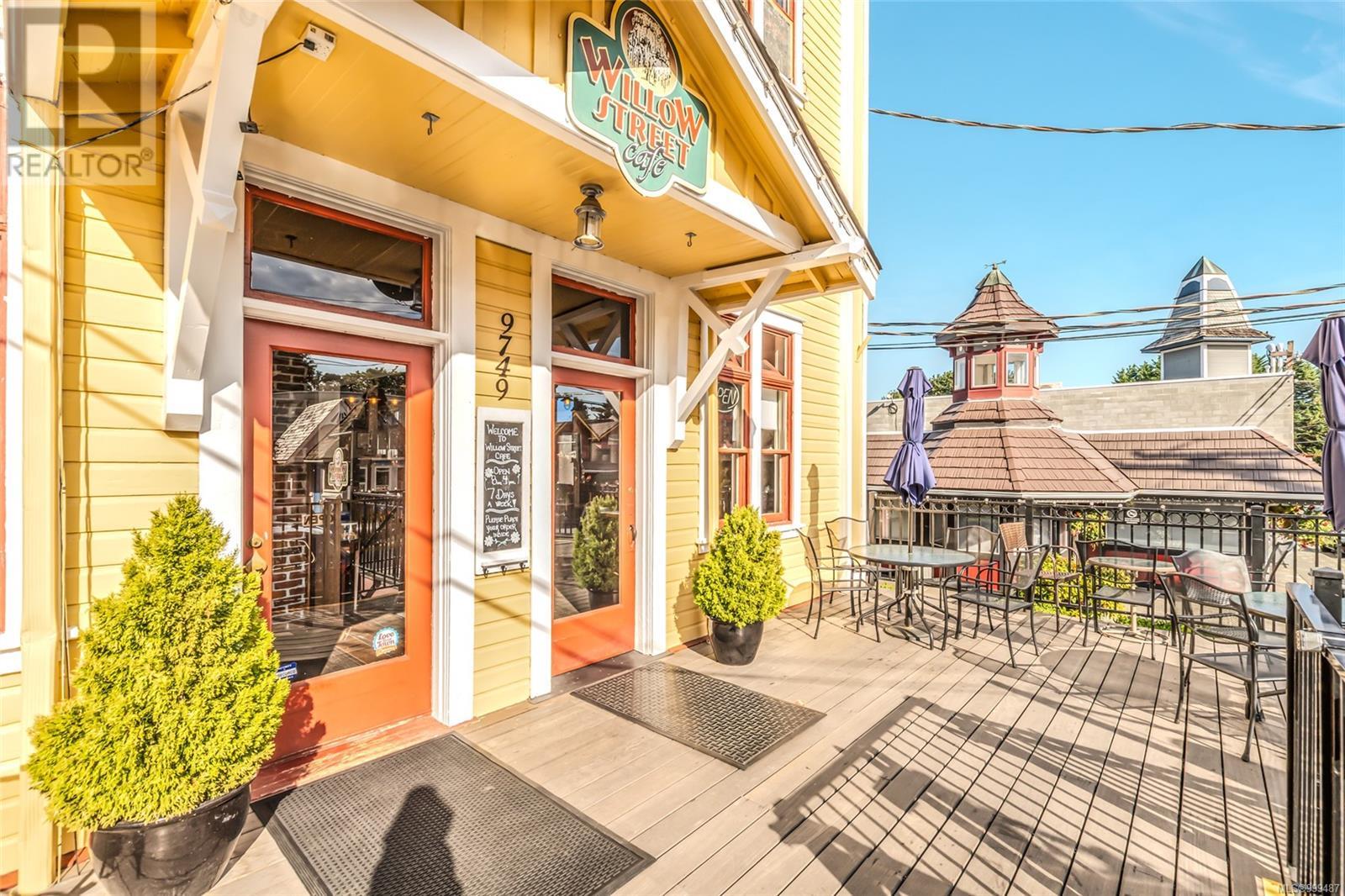 9749 Willow St, Chemainus