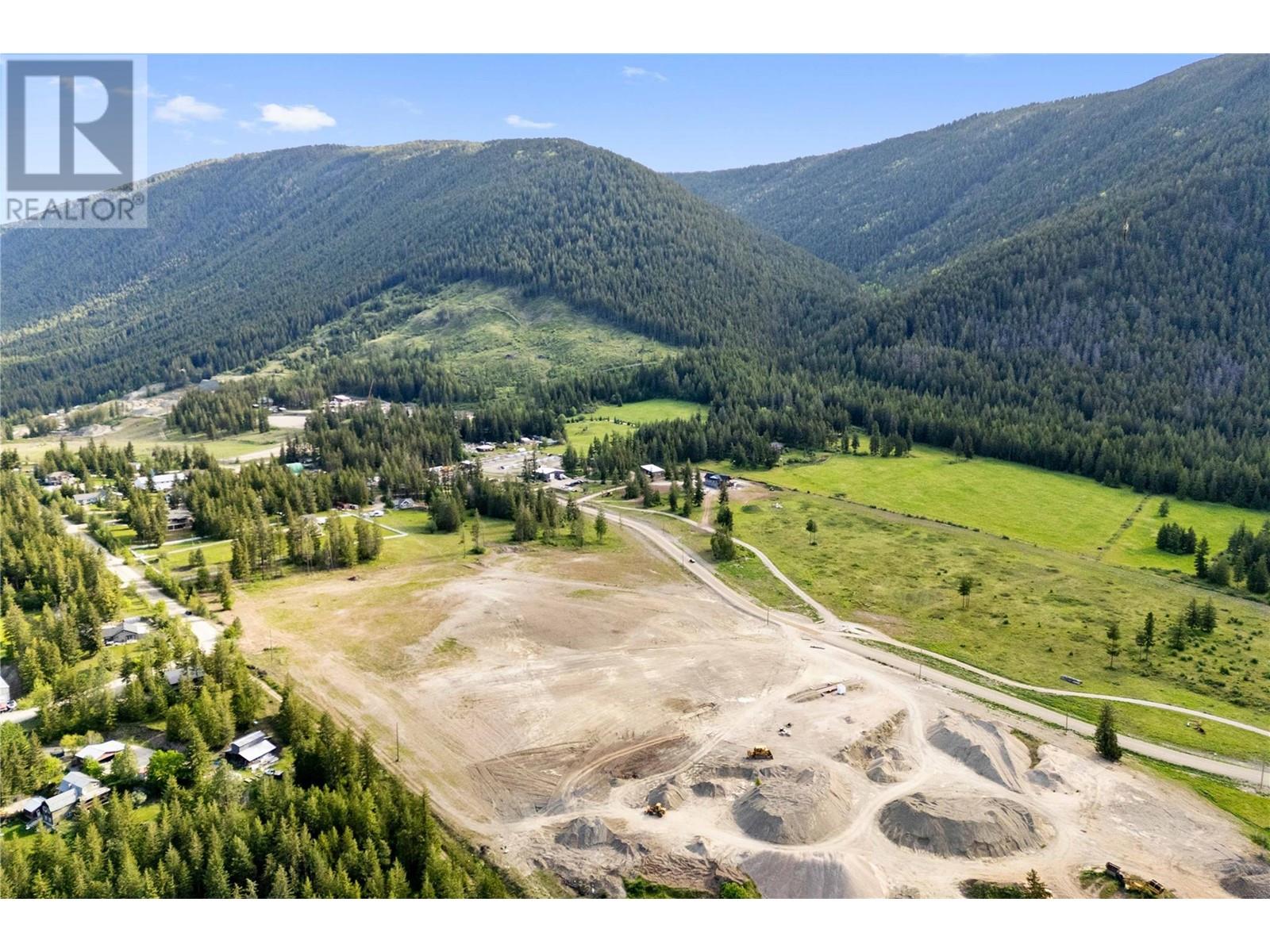 Photo 15 of 3438 Roberge Road, Tappen BC