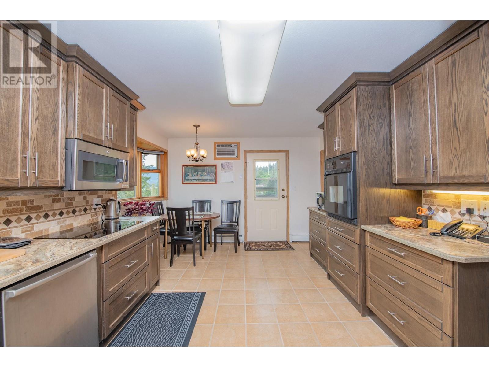  1200 Lawes Street, Enderby