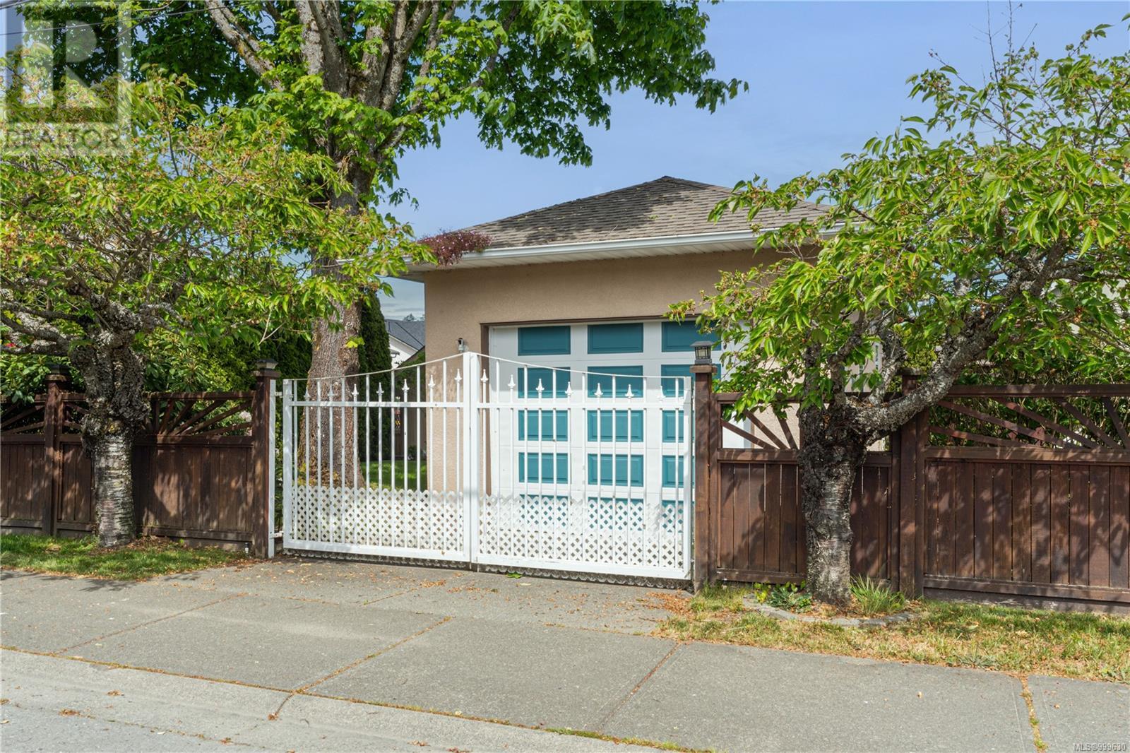  8090 Spinnaker Place, Crofton