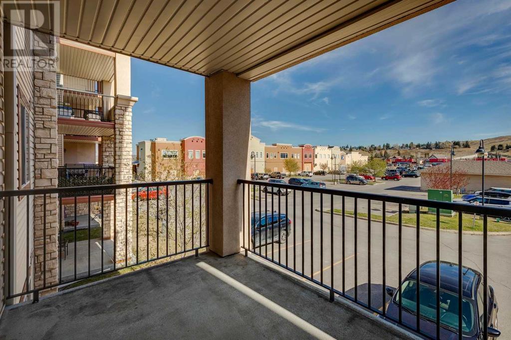 505 Railway Street West, Cochrane