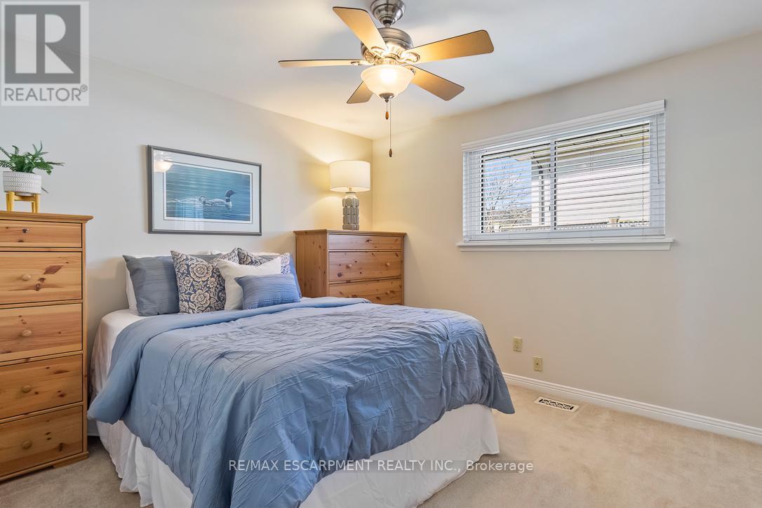 Photo 19 of 1257 Hillview Crescent, Oakville ON