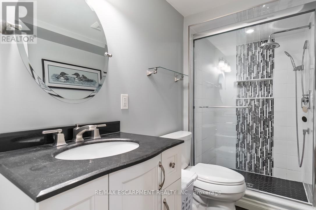 Photo 35 of 1257 Hillview Crescent, Oakville ON