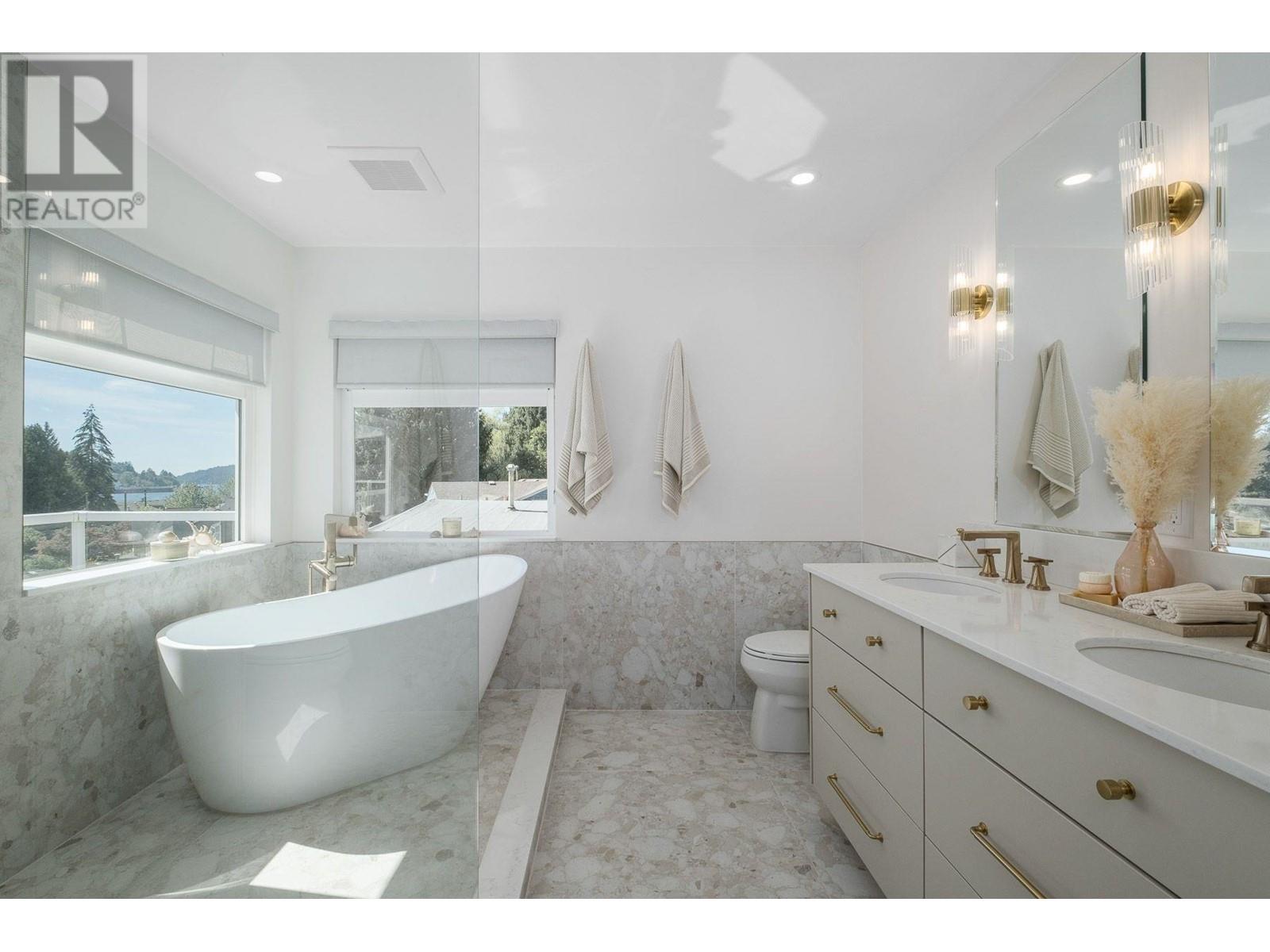 588 IOCO ROAD, Port Moody real estate listing R3002109
