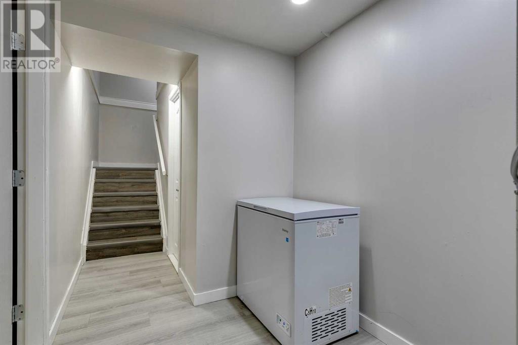 Single Family House for Sale in   Canterbury Drive SW Canyon Meadows Calgary 