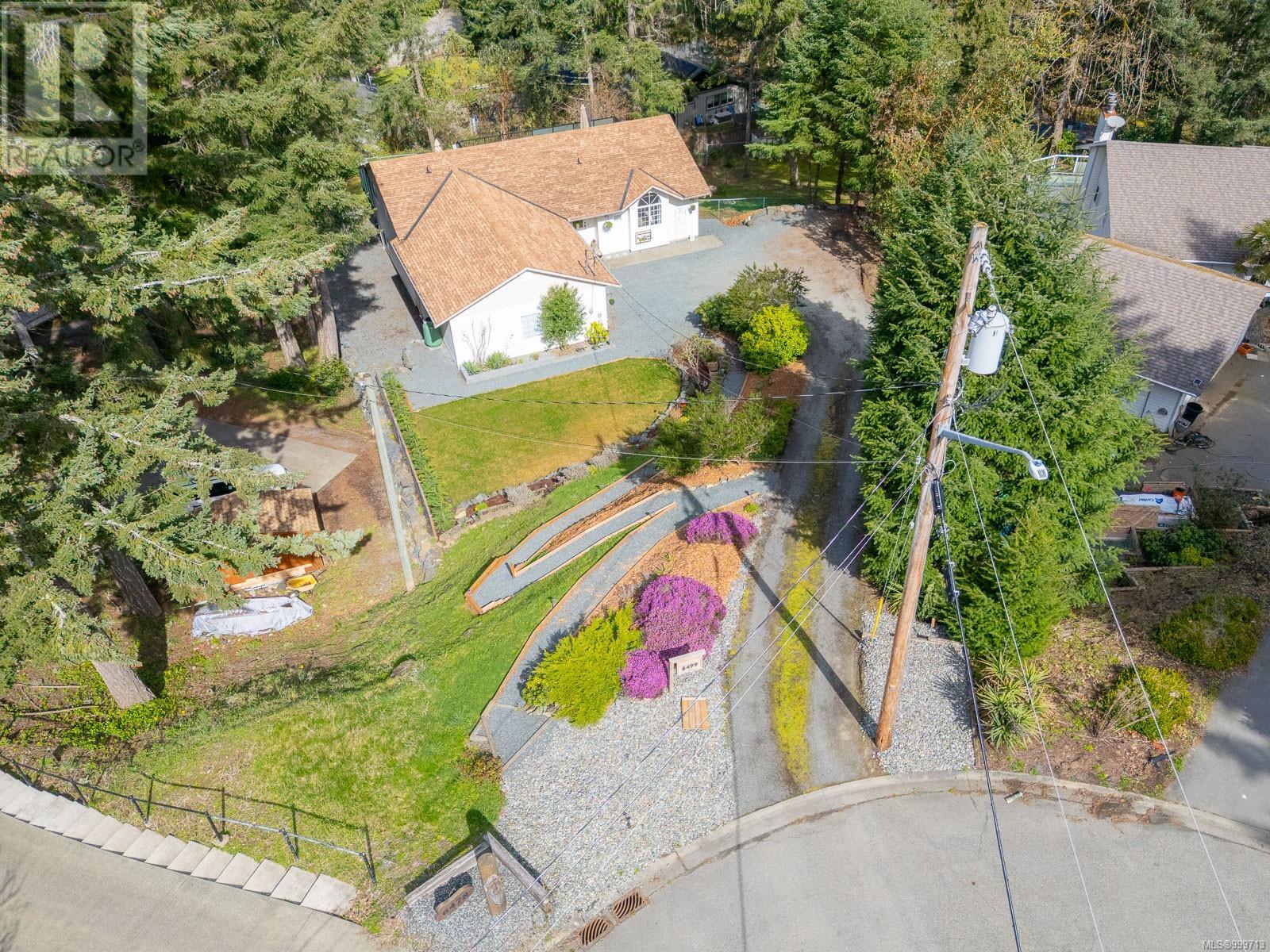6499 Burnett Pl, Duncan