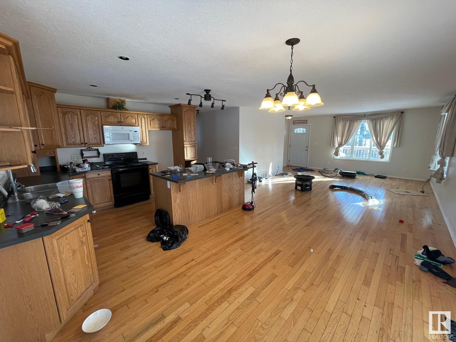 137 63303 Hwy 867 - 2