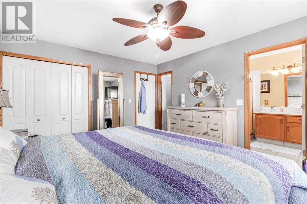 Single Family House for Sale in  Arbour Stone Close NW Arbour Lake Calgary 