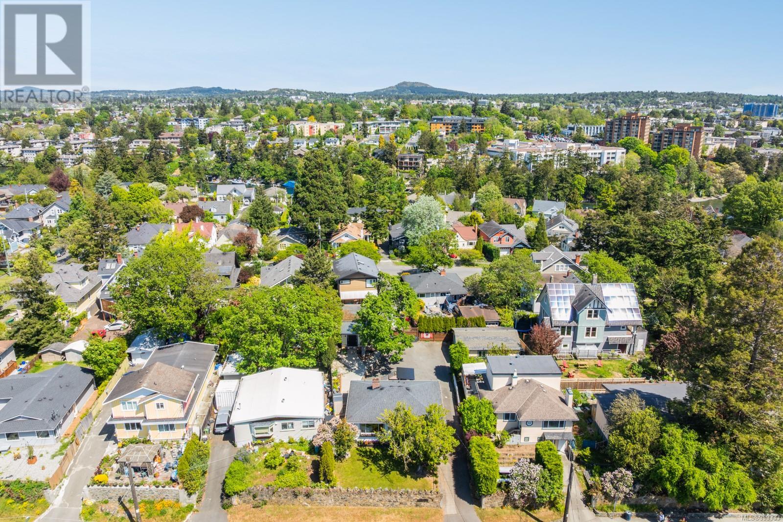  727 Craigflower Road, Victoria