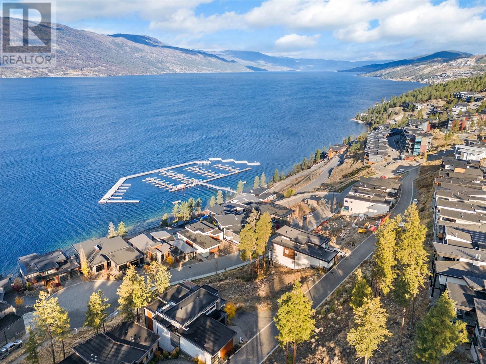 3332 Black Pine Lane, Kelowna