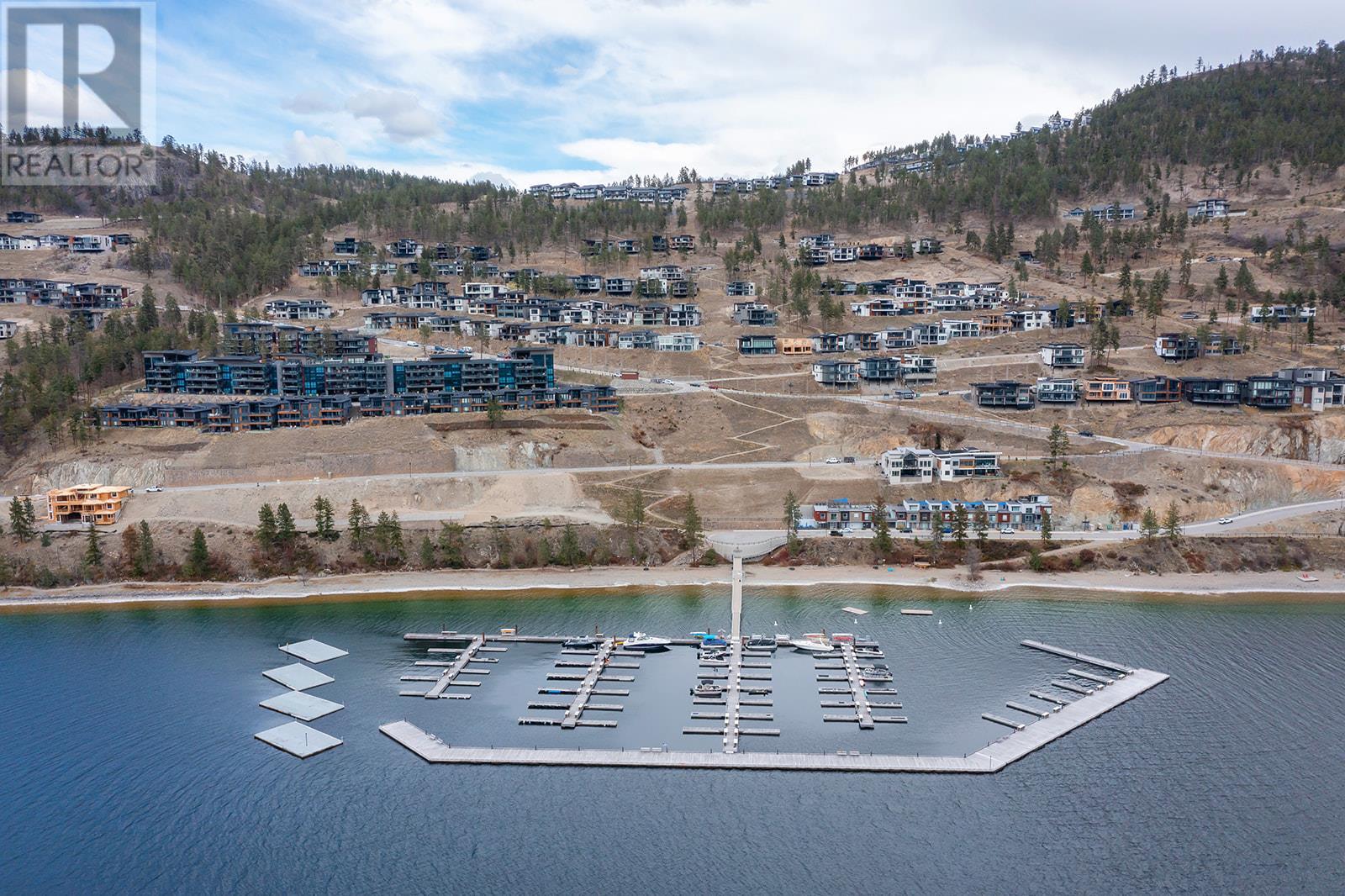 3332 Black Pine Lane, Kelowna