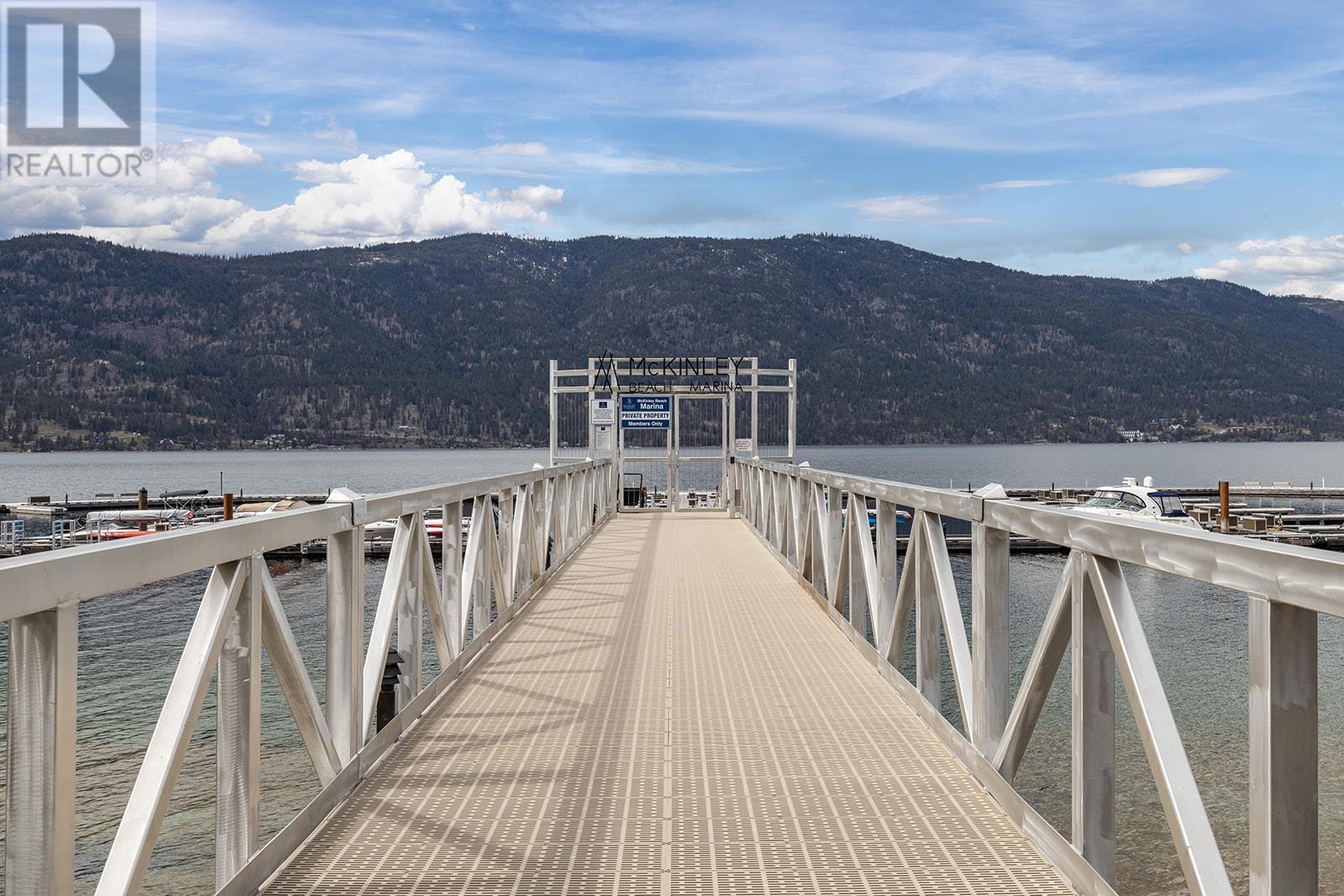 3332 Black Pine Lane, Kelowna