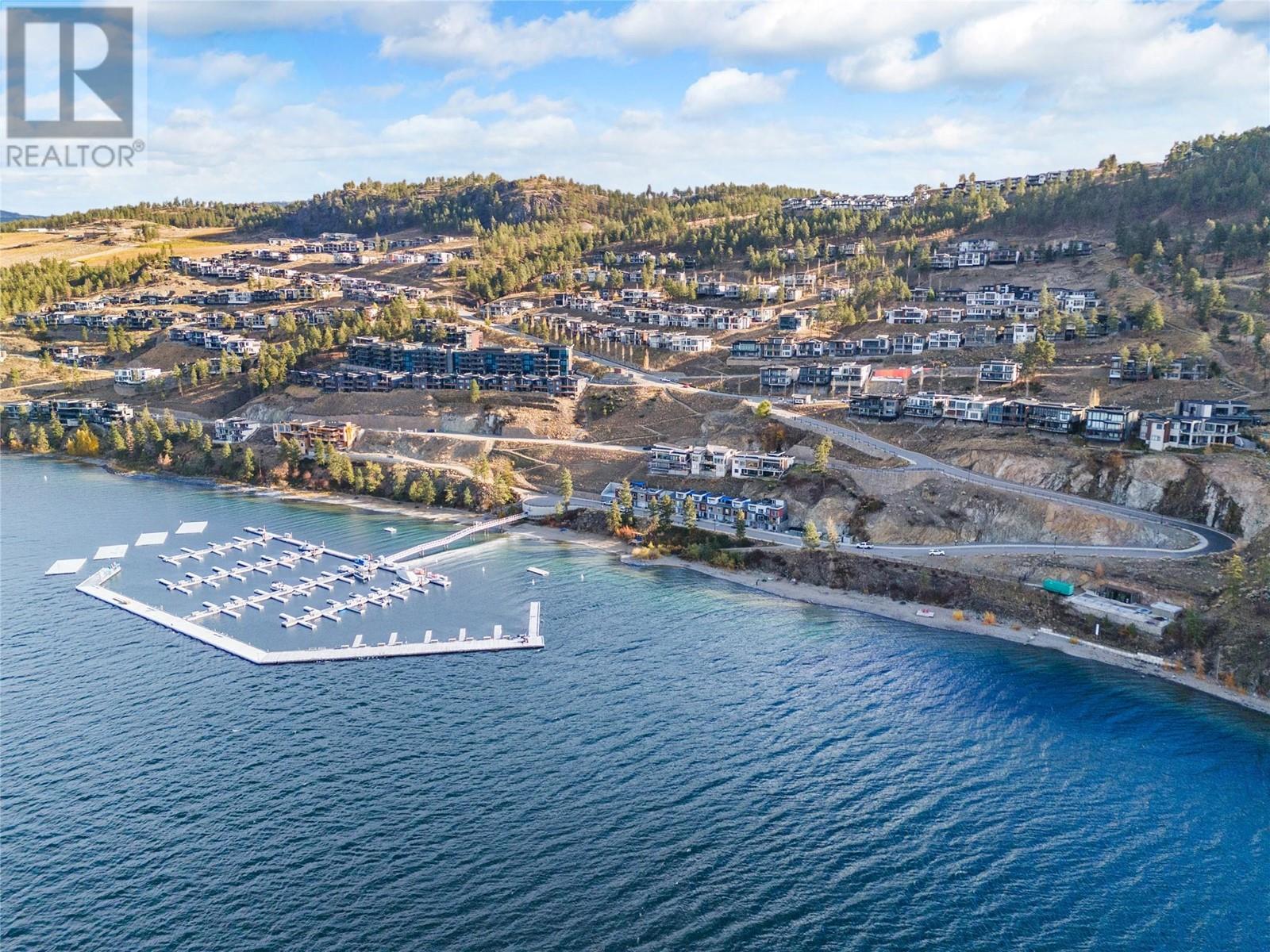 3332 Black Pine Lane, Kelowna
