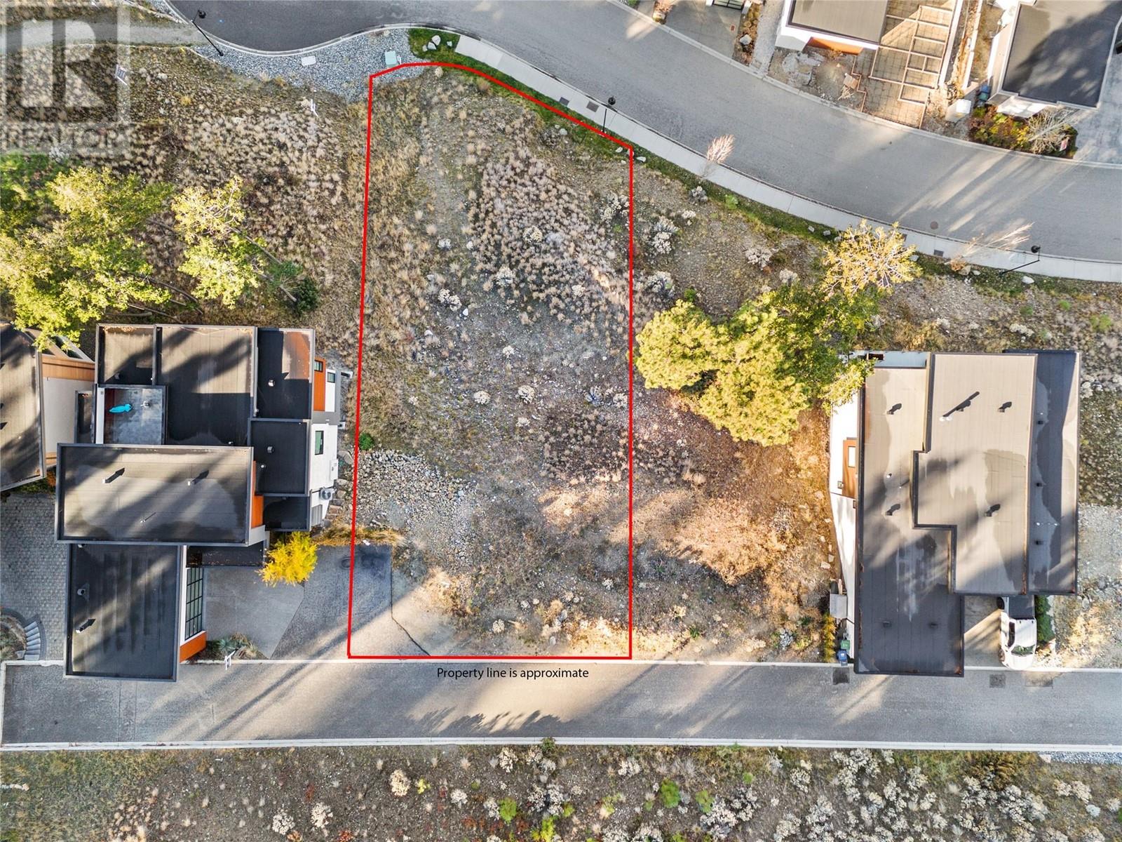 3332 Black Pine Lane, Kelowna