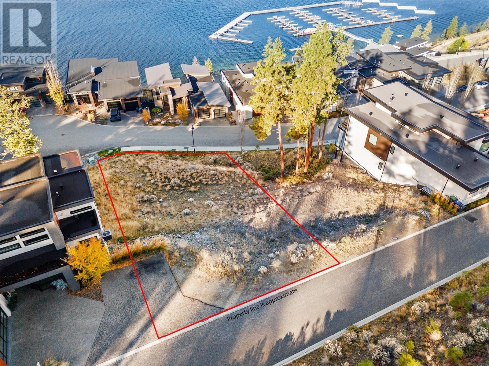 3332 Black Pine Lane, Kelowna
