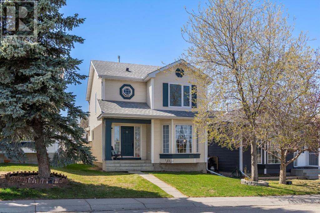 135 Hidden Green NW, Calgary, Alberta