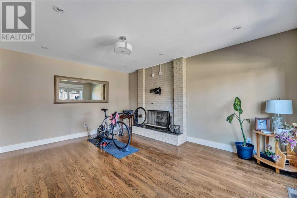 Single Family House for Sale in  Pump Hill Gardens SW Pump Hill Calgary 