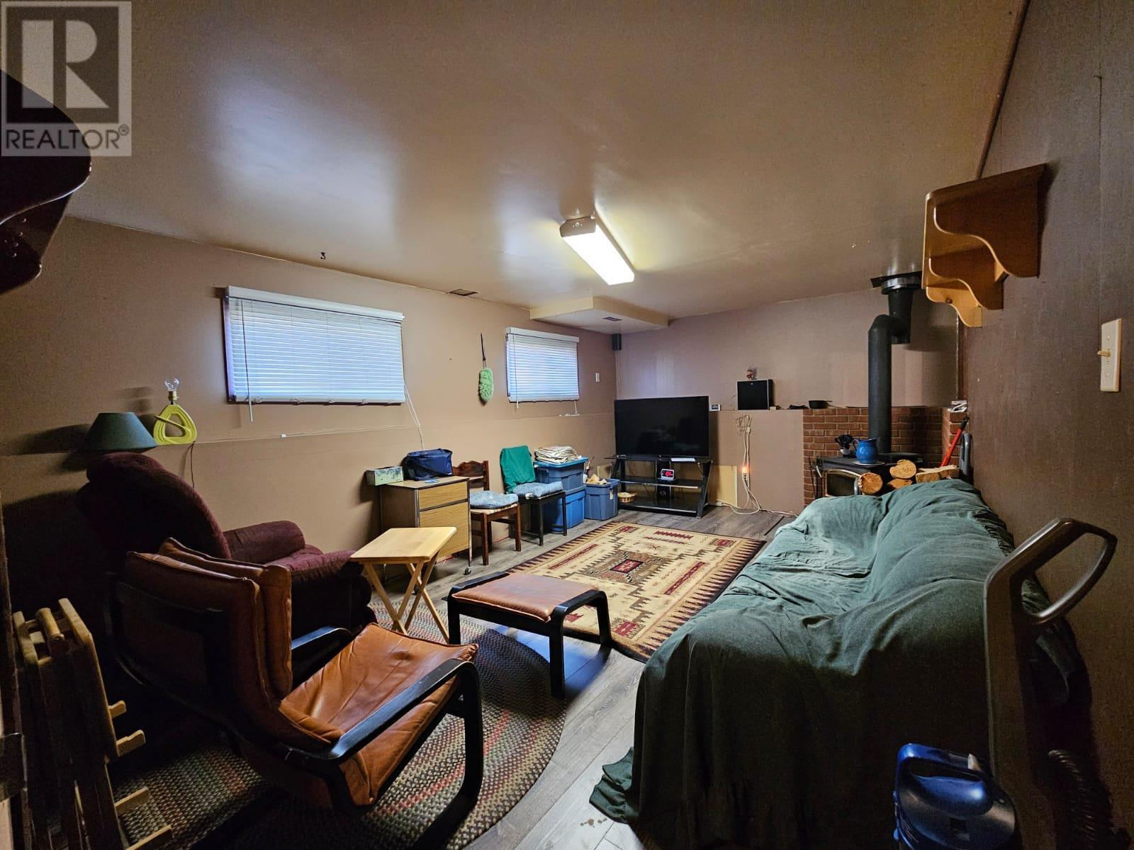 Photo 13 of 148 Birch Avenue, Tumbler Ridge BC