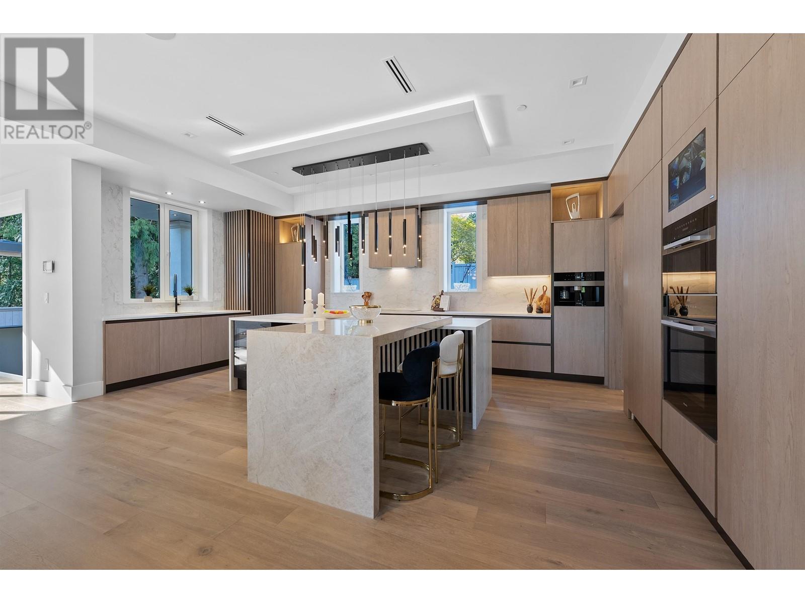 4141 BURKEHILL ROAD, West Vancouver