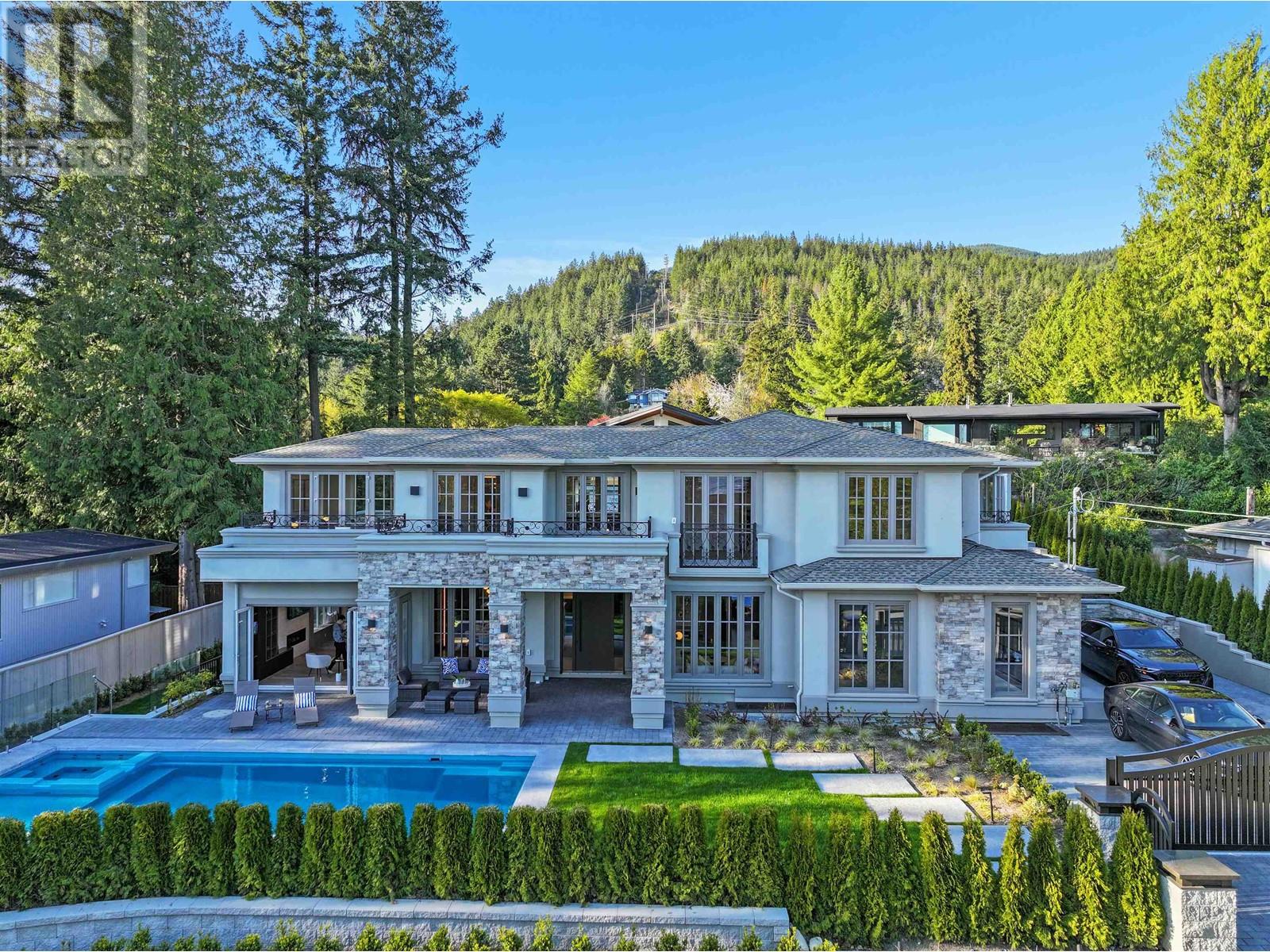 4141 BURKEHILL ROAD, West Vancouver