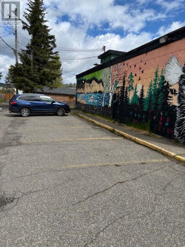 Photo 3 of 2930 5th Avenue, Prince George BC
