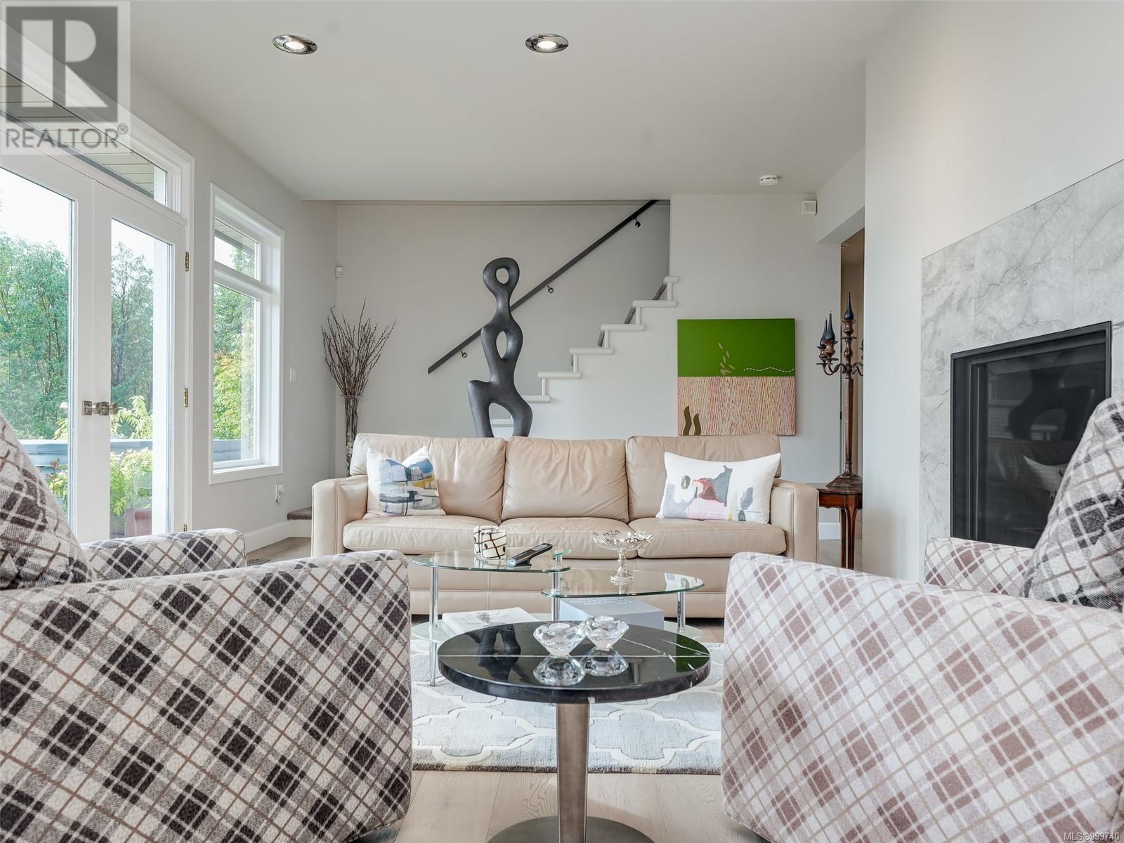 1345 Readings Dr, North Saanich