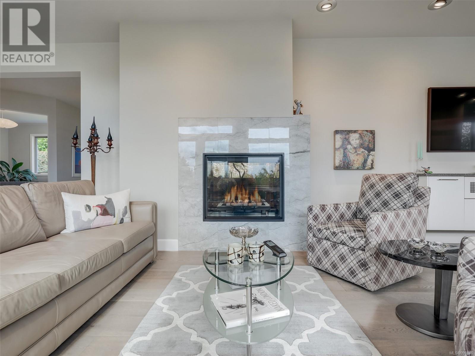 1345 Readings Dr, North Saanich