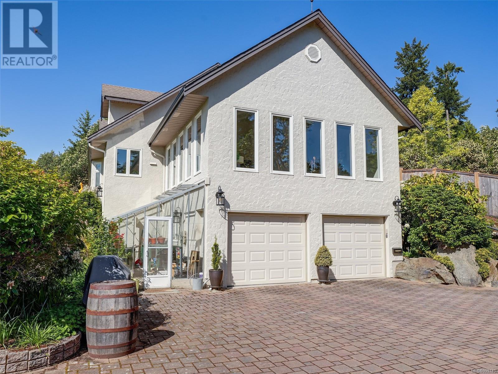 1345 Readings Dr, North Saanich
